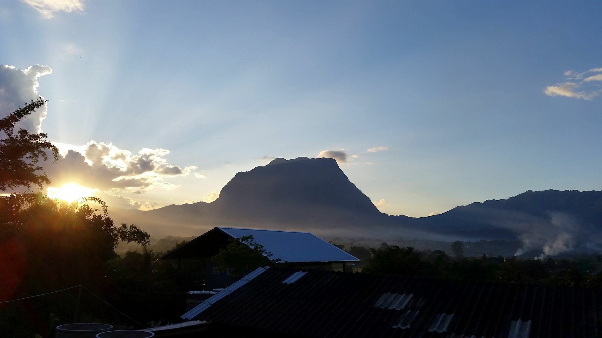 Baan Aingdoi Homestay, Chiang Dao Luaran gambar